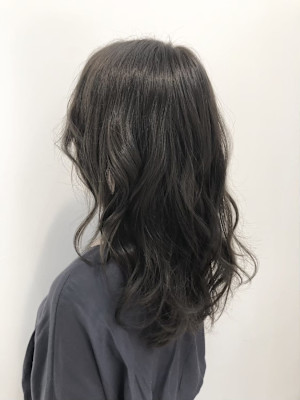 オリーブカラー