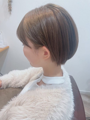 ショートボブ