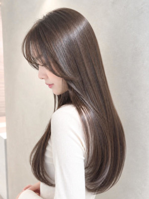 美髪ストレート×顔まわりレイヤー