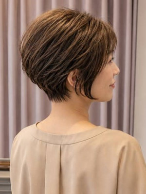 白髪染め ショートボブ ベージュカラー 白髪ぼかし ツヤ髪