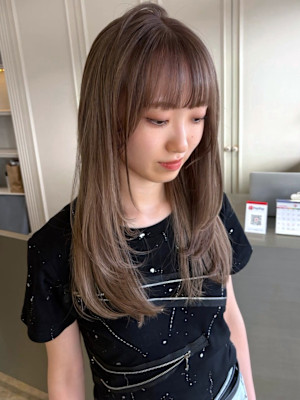 ミルクティーベージュ ロングレイヤー ブリーチ ダメージレス