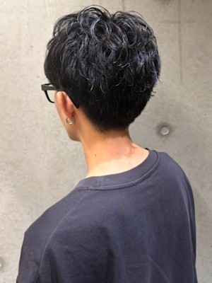メンズパーマ ニュアンスパーマ 黒髪ショート ビジネス