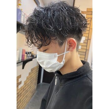 前下がり波巻きパーマ