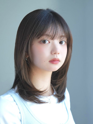ミディアムレイヤー・ボブ/絶壁解消/20代/３０代/長め 