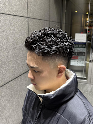 オールバックパーマ