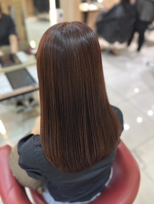 【伊勢原】イルミナカラー+髪質改善で叶える透明感オリーブ