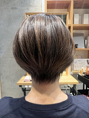 ◇大人40代50代60代ショートボブ丸みショート白髪ぼかし