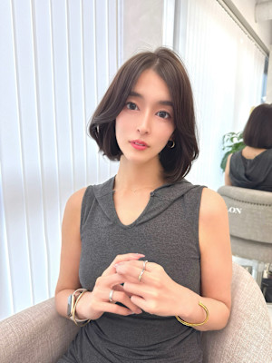 大人可愛い！艶感ショートボブ