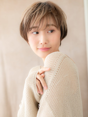 アンブレラカラーひし形抜け感小顔ハンサムショート20代30代
