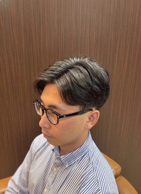ツーブロック七三分け