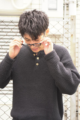 メンズショート　アップバング