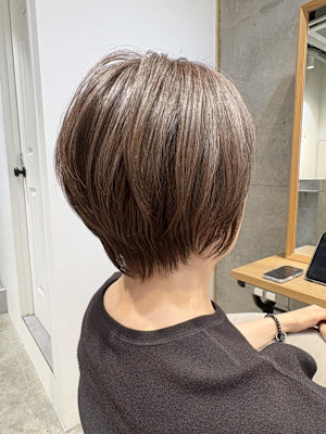 ◇大人40代50代60代ショートボブ丸みショート白髪ぼかし