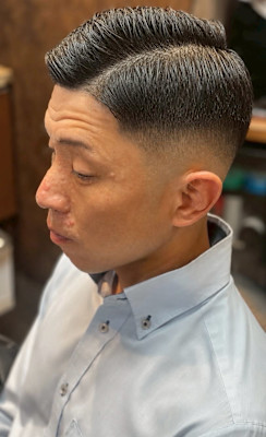 大宮メンズフェードサイドパートビジネスヘアバーバースタイル
