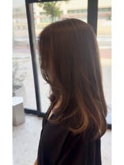 抜け感マットベージュ　大人ロングスタイル　赤み消しカラー　