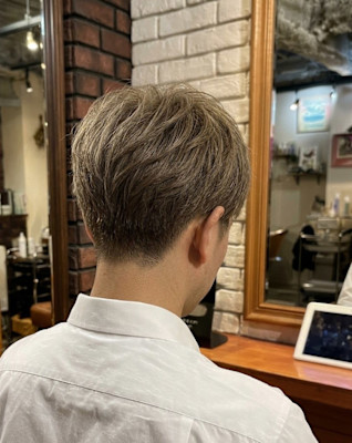 毛先の軽やかな束感で魅せるツーブロック【349スタイル】