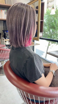 ラベンダーグレージュとインナーカラーピンク