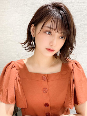 軽さと動きを出した大人かわいいレイヤー30代40代50代