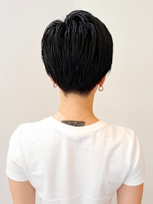 【morio成増/米村】黒髪ショート