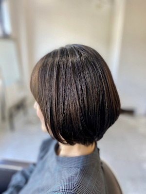 20代30代40代イメチェン似合わせカットフルバングレッドブ