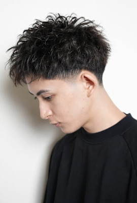 ツーブロックショートカルマヘアスリックバックジェットフェード