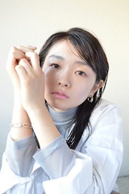 大人可愛い20代30代40代グレーベージュイメチェン似合わせ