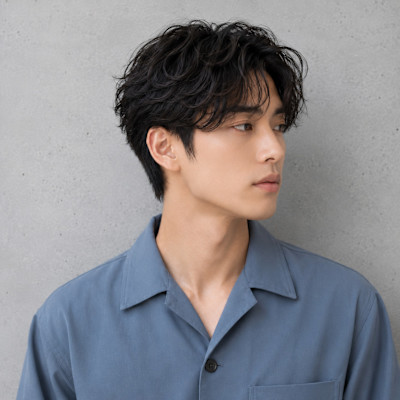 20代メンズの外国人風スパイラルパーマ