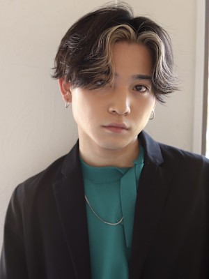 MEN’SHAIRアッシュブラックハイライトカルマパーマ