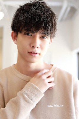 大人20代30代40代◎ MEN’S HAIRアッシュブラッ