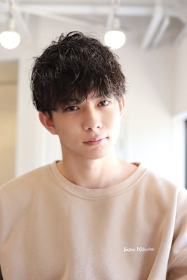 MEN’SHAIRアッシュブラックマッシュパーマ