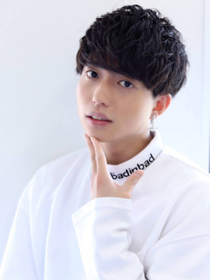 MEN’SHAIRアッシュブラックマッシュパーマ