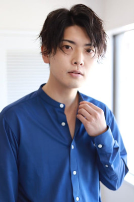 【soy-kufu】波巻きウェーブ センターパートMEN'S