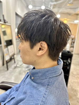 MEN’S HAIR アッシュブラックカルマパーマ束感ショー