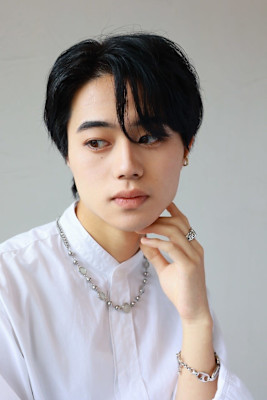 MEN’S HAIR アッシュブラックカルマパーマ束感ショー