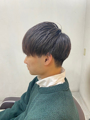 MEN’S HAIR アッシュブラックカルマパーマ束感波巻き
