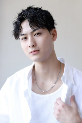 MEN’S HAIR カルマパーマのアッシュブラック