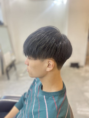 MEN’S HAIR ハイライトマッシュパーマウルフアッシュ
