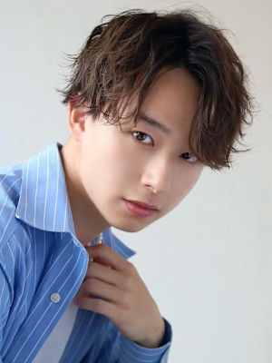 MEN'SHAIRカルマパーマダークアッシュセンターパート