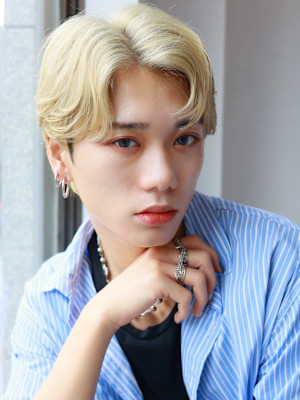 MEN’SHAIRハイトーンカルマパーマ