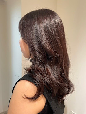 デザインカラーオリーブベージュウェットヘアニュアンスパーマ