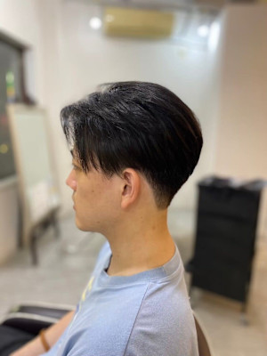 MEN'S HAIR黒髪刈り上げショートマッシュレイヤー