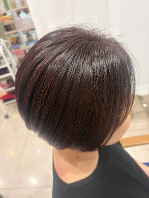 ショートボブ