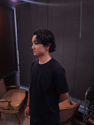 癖毛を活かしたメンズボブ