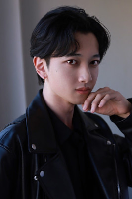 MEN'S HAIRアッシュブラックのウルフカルマパーマ