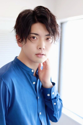 MEN'S HAIRアッシュブラックのウルフカルマパーマ