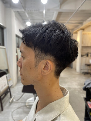 MEN’S HAIR アッシュブラックマッシュパーマ束感ショ