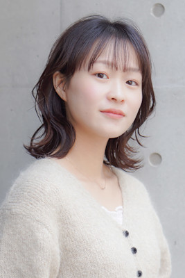 ひし形シルエットのミディレイヤー