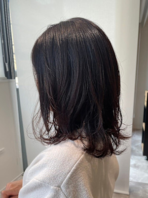 オリーブベージュウェットヘアニュアンスパーマレイヤーカット