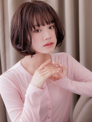 黒髪ダークアッシュ大人ショートヘア立体感丸みボブ20代30代