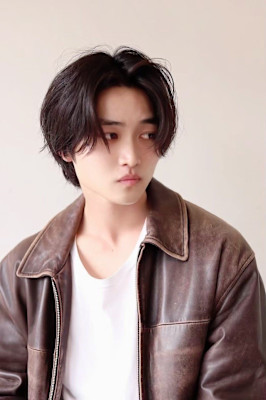 MEN’SHAIRセンターパートアッシュブラックマッシュヘア