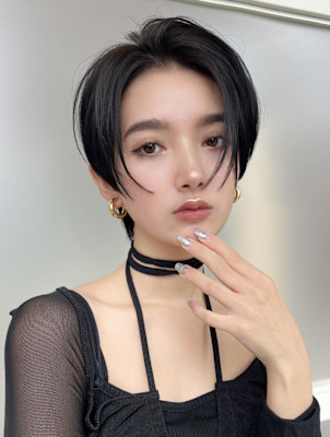 骨格に合わせて美シルエットショート